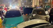 Nữ tài xế đi ngược chiều gây tai nạn liên hoàn trên đường Quang Trung, Hà Nội