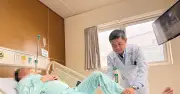 Nam Việt kiều về nước chữa liệt tứ chi, thoát nguy cơ tàn phế