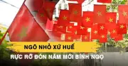 Ngõ nhỏ Huế rực đỏ cờ Tổ quốc, báo hiệu Tết Bính Ngọ 2026 đang về