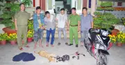 Nghi phạm trộm chó dùng súng điện hối cây chống trả công an khi bị phát hiện