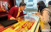 Ngày Vía Thần Tài: Cơn sốt vàng tăng nhiệt, chuyên gia cảnh báo phân biệt giữa mua lộc và đầu tư