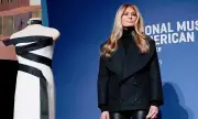 Đệ Nhất Phu Nhân Melania Trump Hiến Tặng Váy Nhậm Chức Cho Bảo Tàng Lịch Sử Quốc Gia