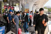 Đà Nẵng tất bật đón dòng người trở lại sau Tết, sản xuất sớm sôi động
