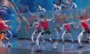 Robot Trung Quốc múa côn, biểu diễn túy quyền trong gala Xuân Vãn 2026