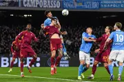Roma Cầm Hòa Napoli 2-2 Trên Sân Khách, Malen Lập Cú Đúp Ấn Tượng