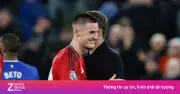 Sesko gầm lên dưới cơn mưa: Thông điệp mạnh mẽ gửi HLV Carrick sau bàn thắng quyết định