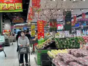 Siêu thị mở cửa lại sau Tết, nguồn cung dồi dào, giá cả ổn định