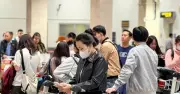 Sân bay Tân Sơn Nhất đón cao điểm khách quay lại TP.HCM sau Tết, dự kiến 1.037 chuyến bay