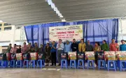 Sở Công Thương TP.HCM và Hiệp hội Quảng cáo trao 800 phần quà Tết cho bà con Cần Giờ