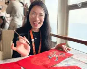 Từ Cử Nhân Kinh Tế Đến Đại Sứ Thư Pháp Việt: Hành Trình Của Tạ Gia Hân