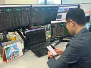 Thị trường chứng khoán khởi sắc, nhà đầu tư nhận 'lì xì' trong ngày đầu xuân Bính Ngọ