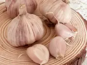 Thực phẩm giải độc cơ thể: Trà xanh, tỏi, gừng và những lựa chọn hiệu quả