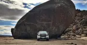 Bí ẩn Giant Rock: Tảng đá khổng lồ giữa sa mạc Mojave và những huyền thoại ám ảnh
