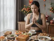 Tôi Ăn Tết Nhưng Không Để Tết 'Ăn' Mình: Hành Trình Lắng Nghe Cơ Thể