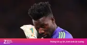Tân binh Senne Lammens khiến Andre Onana bẽ mặt tại Manchester United