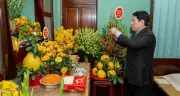 Trước giờ Giao thừa, Chủ tịch nước Đặng Huỳnh Tưởng niệm Chủ tịch Hồ Chí Minh