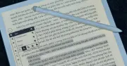 Trên tay nhanh Kindle Scribe 2025: Thiết kế gọn gàng, viết trực tiếp lên sách điện tử