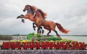 Ngắm linh vật ngựa độc đáo tại các tỉnh thành chào đón Tết Bính Ngọ 2026