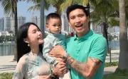 Vợ chồng Đoàn Văn Hậu - Đoàn Hải My thu hút sự chú ý trong ngày đầu năm mới
