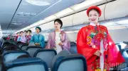 Vietravel Airlines Trình Diễn Áo Dài Trên Máy Bay Với Bộ Sưu Tập 'Hoa Khổng Tước'