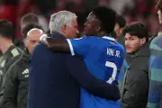 Vinicius tố cáo phân biệt chủng tộc, Mourinho gây tranh cãi khi đổ lỗi
