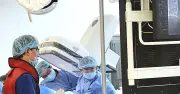 Vinmec Nha Trang cứu sống bệnh nhân Hàn Quốc bằng kỹ thuật tim mạch cao cấp và vận chuyển y tế quốc tế