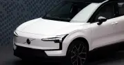 Volvo Cars Thu Hồi Hơn 40.000 SUV Điện EX30 Vì Nguy Cơ Pin Quá Nhiệt