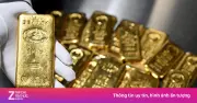 Giá vàng thế giới bất ngờ lao dốc, áp lực từ đồng USD và chờ đợi dữ liệu Mỹ