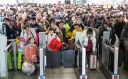 Xuân Vận 2026: Lưu Lượng Di Chuyển Kỷ Lục Và Xu Hướng Mới Tại Trung Quốc