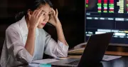 Stress cuối năm tấn công dạ dày: Chuyên gia cảnh báo nguy cơ viêm loét
