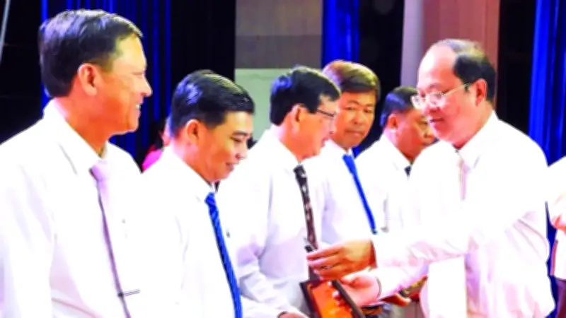 28 Bí Thư Chi Bộ Cà Mau Được Vinh Danh Vì Cống Hiến Cho Quê Hương