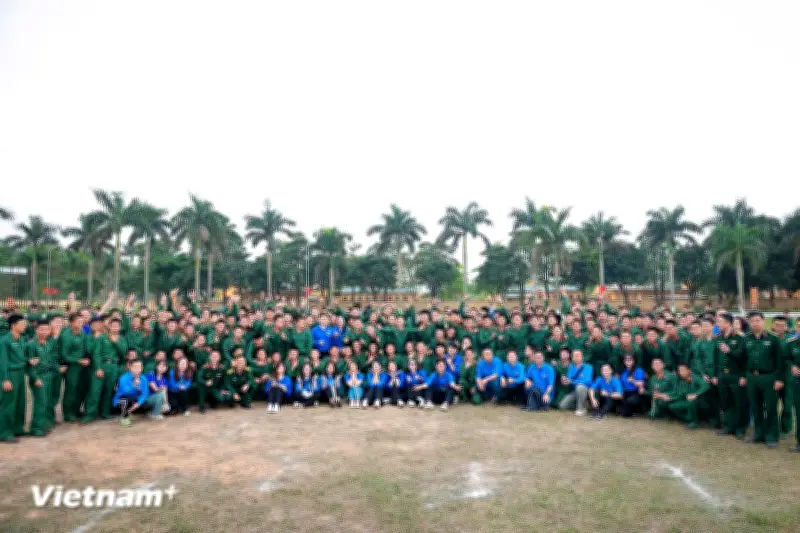 40 năm gắn kết nghĩa tình giữa Thanh niên TTXVN và Sư đoàn 304