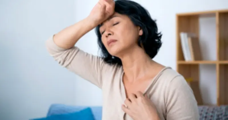 5 Cách Giúp Phụ Nữ Làm Chủ Cơn Bốc Hỏa Thời Kỳ Mãn Kinh Hiệu Quả