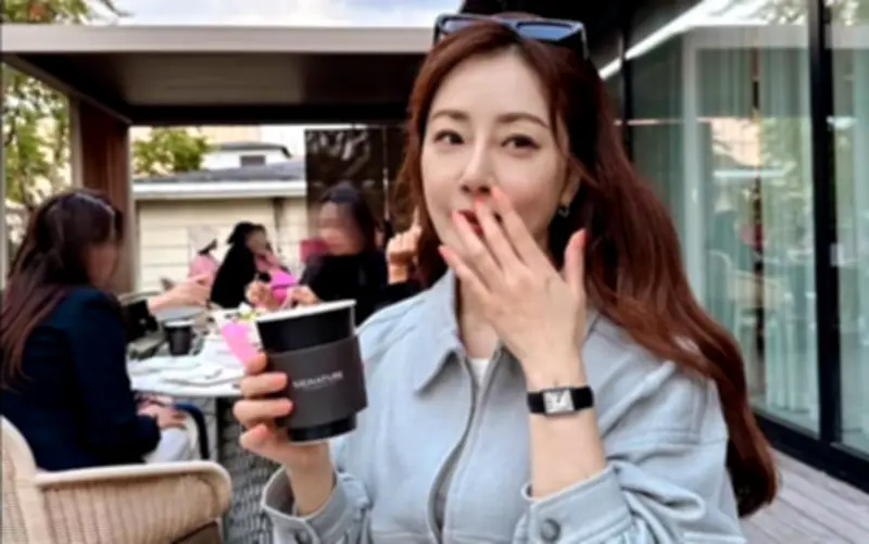 50 Tuổi Ly Hôn Chồng Giám Đốc Ngân Hàng, Bà Mẹ Đơn Thân Sống Tốt Nhờ 4 Bài Học