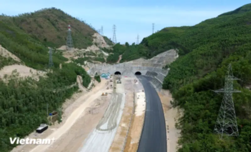 8 Hầm Trên Cao Tốc Bắc Nam Sẽ Hoàn Thiện Mở Rộng Trong Năm Nay