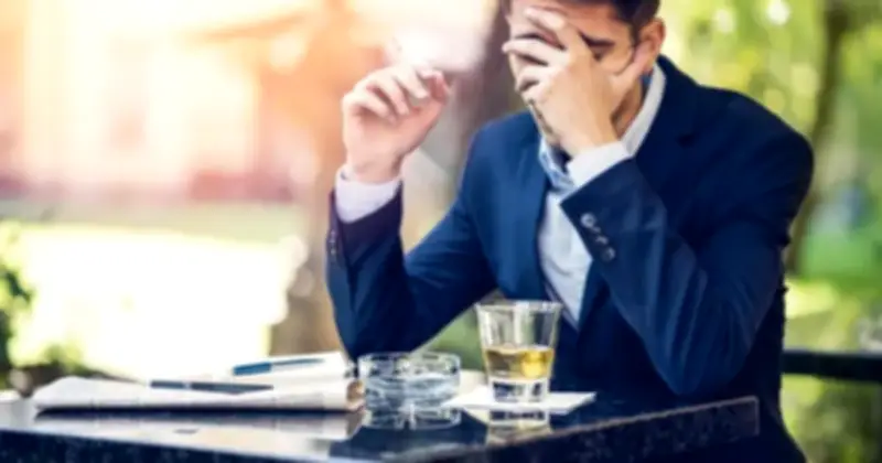 8 Thói Quen Người EQ Thấp Thường Mắc Phá Hủy Mối Quan Hệ