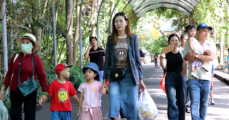 Đa số ý kiến phản đối hoán đổi ngày làm việc để nghỉ 9 ngày liên tiếp