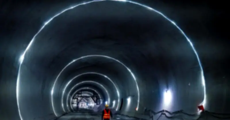 AI Chỉ Huy Xây Dựng Đường Hầm Xuyên Biển Dài Nhất Thế Giới Tại Trung Quốc