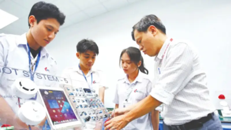 AI Tạo Bước Ngoặt Trong Giáo Dục Đại Học: Cơ Hội Và Thách Thức Cần Quản Lý