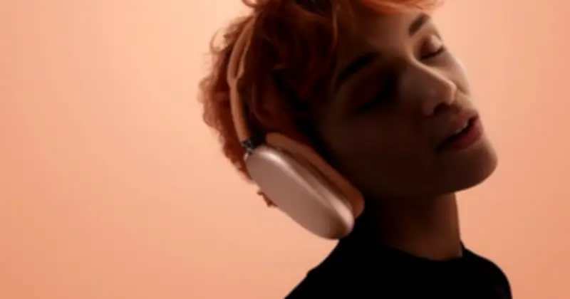AirPods Max 2: Thay đổi tối thiểu, Apple vẫn tự tin bán hàng nhờ sức mạnh thương hiệu