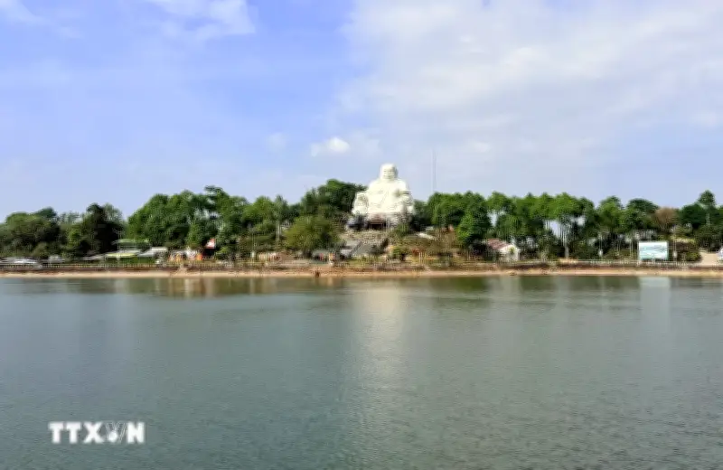 An Giang đẩy mạnh phát triển Núi Cấm thành điểm du lịch hấp dẫn