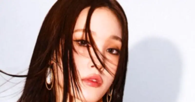 Annie Moon: Từ 'tiểu thư Samsung' đến biểu tượng thời trang cao cấp trên Vogue Korea