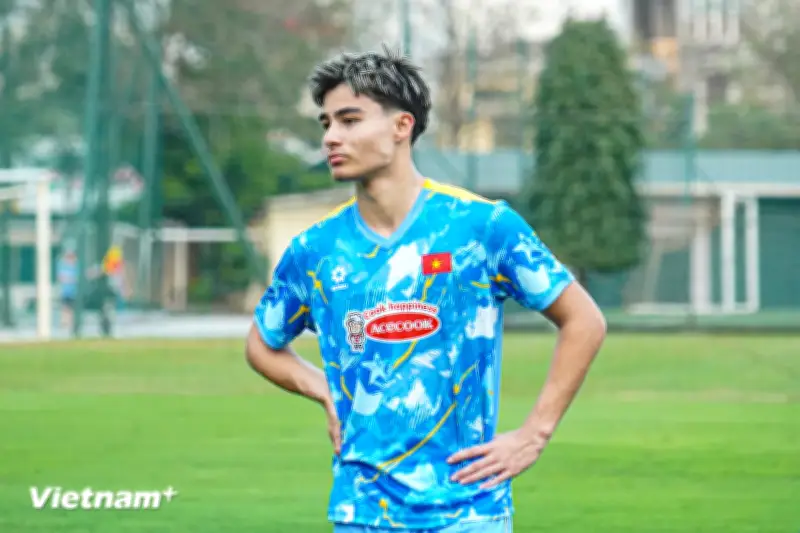 Antonio Moric - Sao Việt kiều Croatia tỏa sáng trong buổi tập của U23 Việt Nam