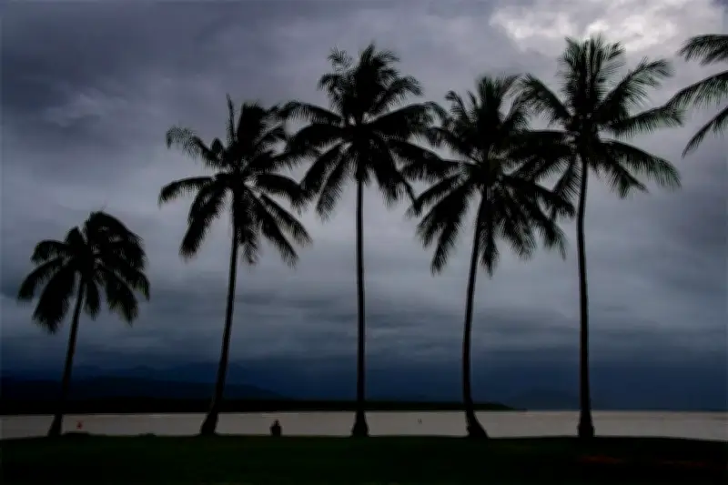 Australia Ứng Phó Bão Nhiệt Đới Narelle Tấn Công Vùng Cực Bắc