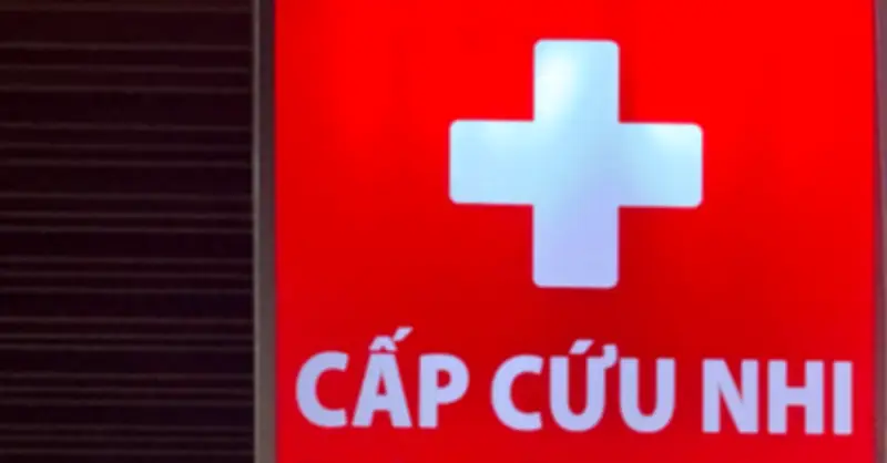 Bé 10 tuổi chấn thương sọ não nghiêm trọng sau tai nạn trượt patin