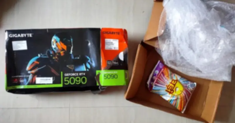 Bỏ 84 triệu mua RTX 5090 trên Amazon, nhận về túi bột giặt 1 kg gây phẫn nộ