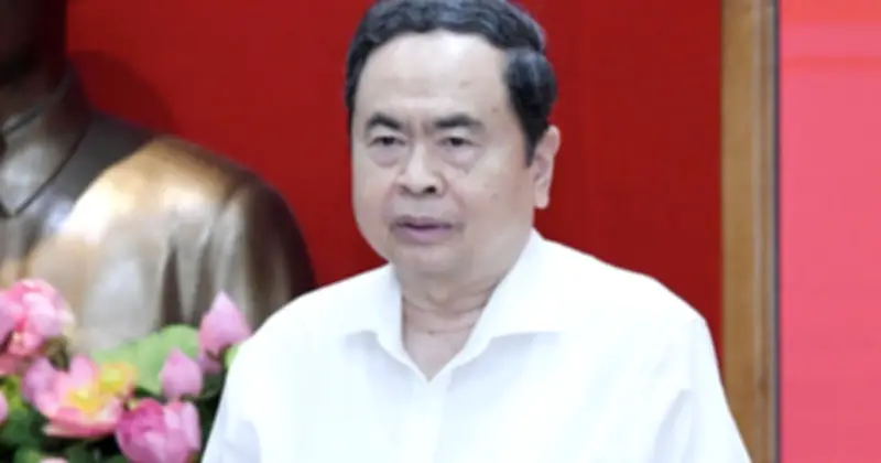 Bộ Chính trị kiểm tra, giám sát việc thực hiện Nghị quyết Đại hội XIV và Chỉ thị 46