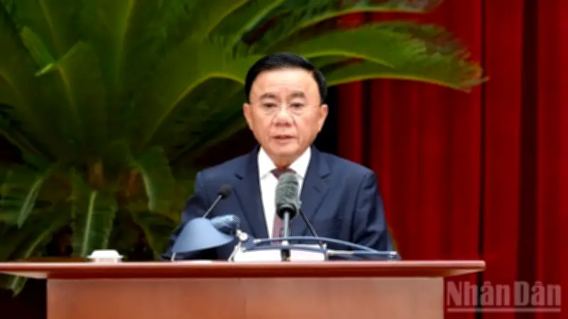 Bộ Chính trị kết luận về kiểm điểm, đánh giá cán bộ năm 2025: Nghiêm túc nhưng còn hạn chế