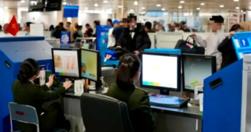 Bộ Công An Đề Xuất Tạm Ngừng Xuất Cảnh Với Người Chậm Nộp Phạt Hành Chính