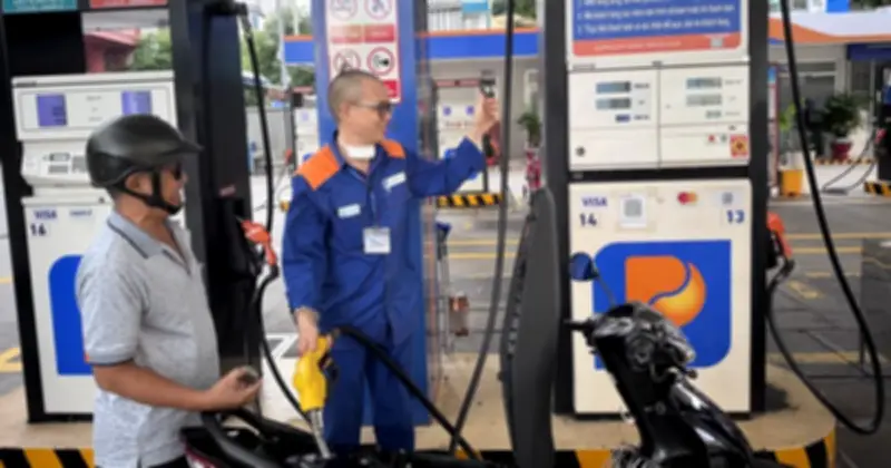 Bộ Công Thương Công Bố Giá Xăng Dầu Mới, Áp Dụng Từ 22h Ngày 11/3/2026